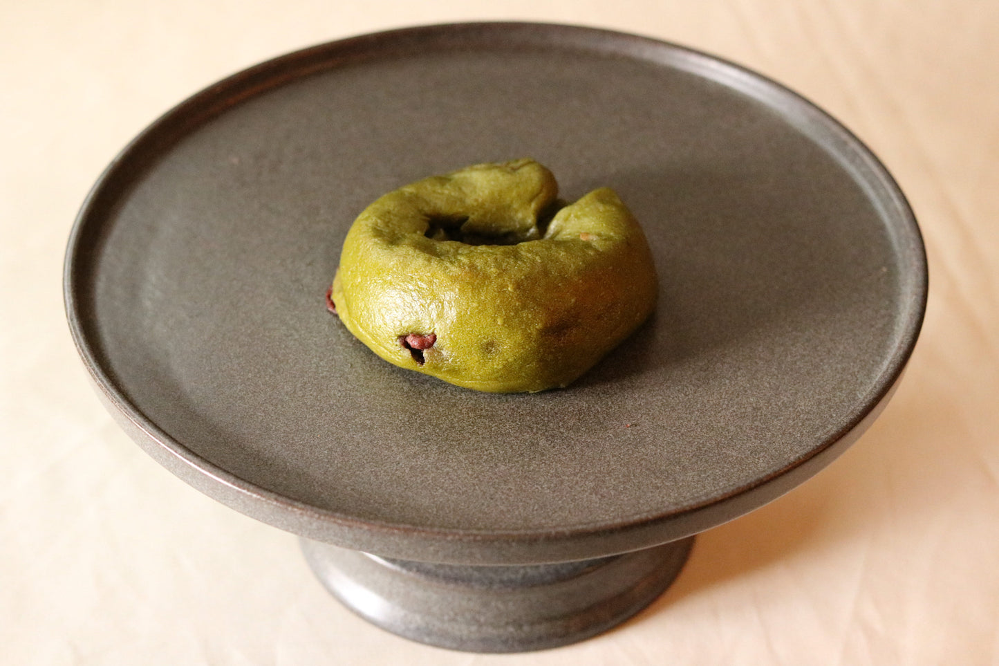 Gluten-free rice flour bagel (matcha and red bean)