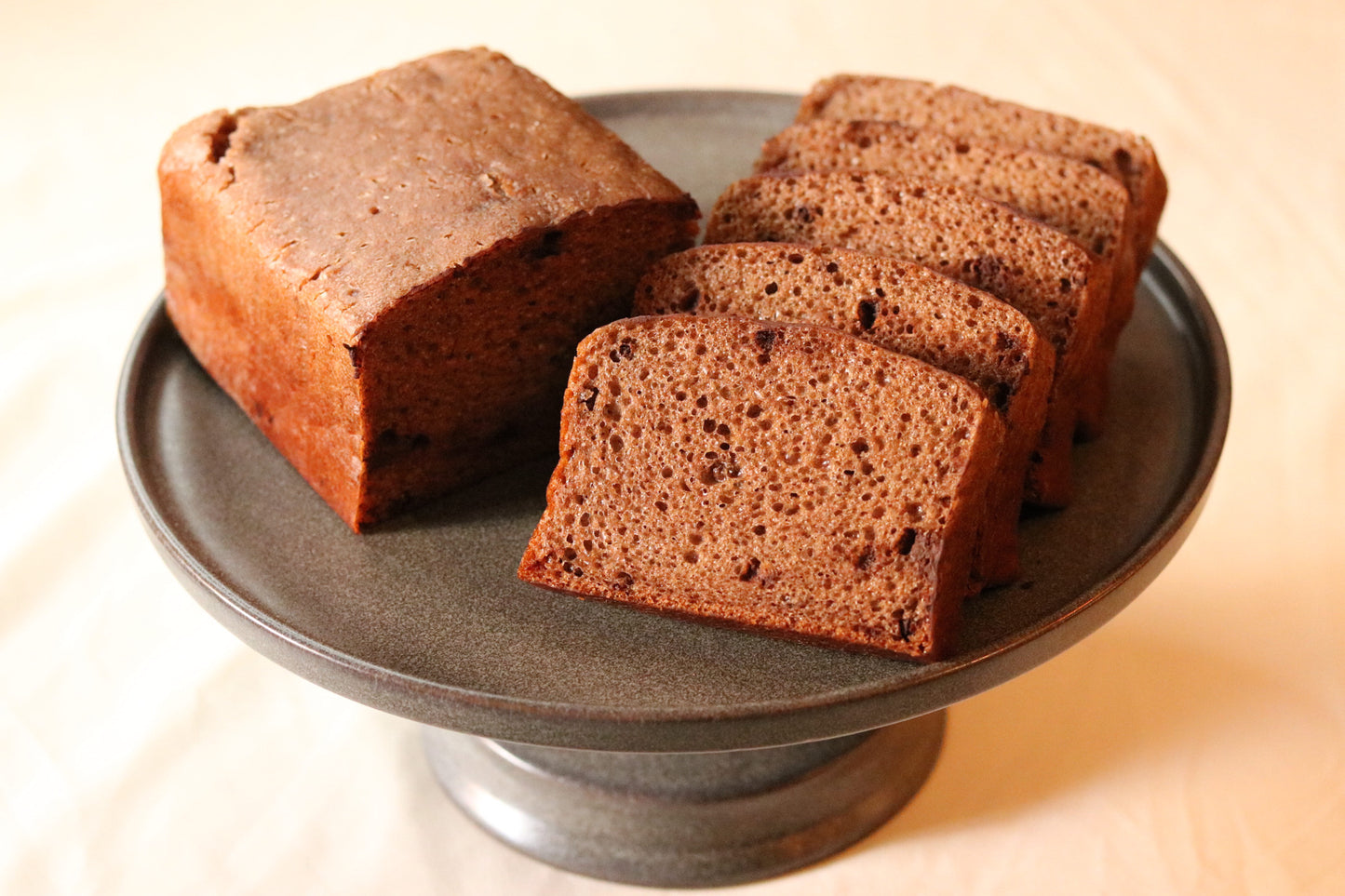 Gluten-free rice flour bread (chocolate)